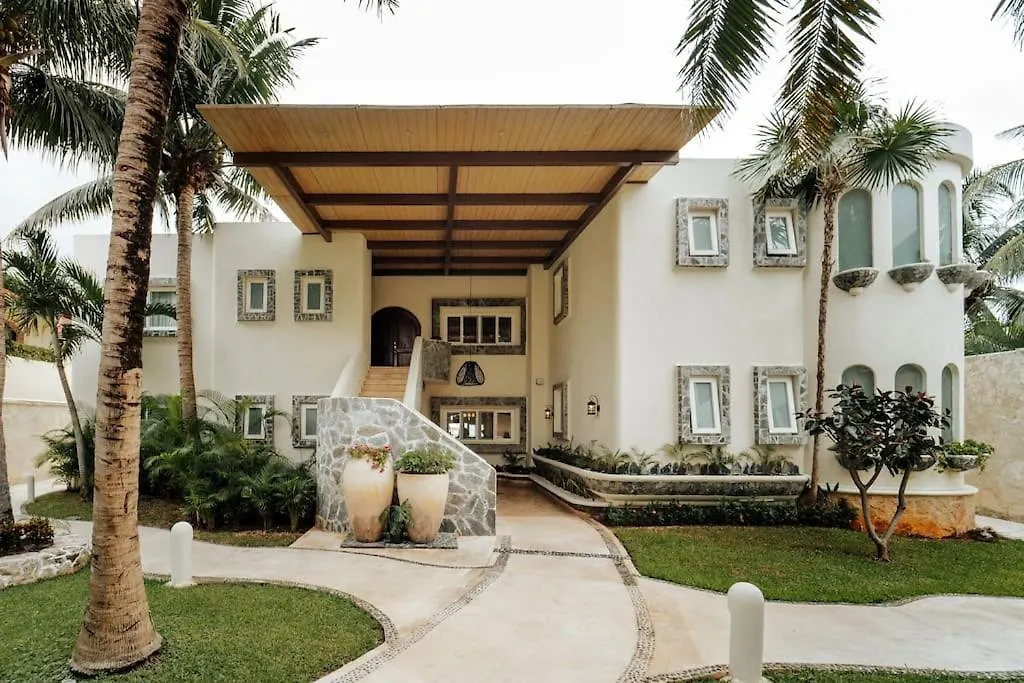Villa Corona 6 Bedroom Luxury Mansion Puerto Morelos