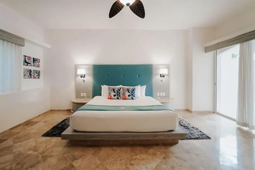 Villa Corona 6 Bedroom Luxury Mansion Puerto Morelos