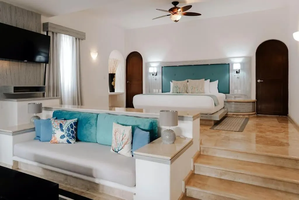 Villa Corona 6 Bedroom Luxury Mansion Puerto Morelos
