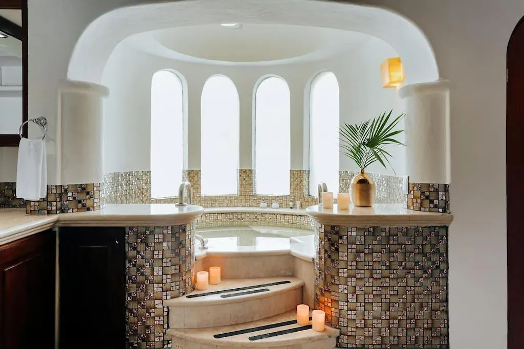 Villa Corona 6 Bedroom Luxury Mansion Puerto Morelos