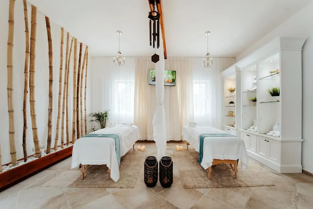 Villa Corona 6 Bedroom Luxury Mansion Puerto Morelos