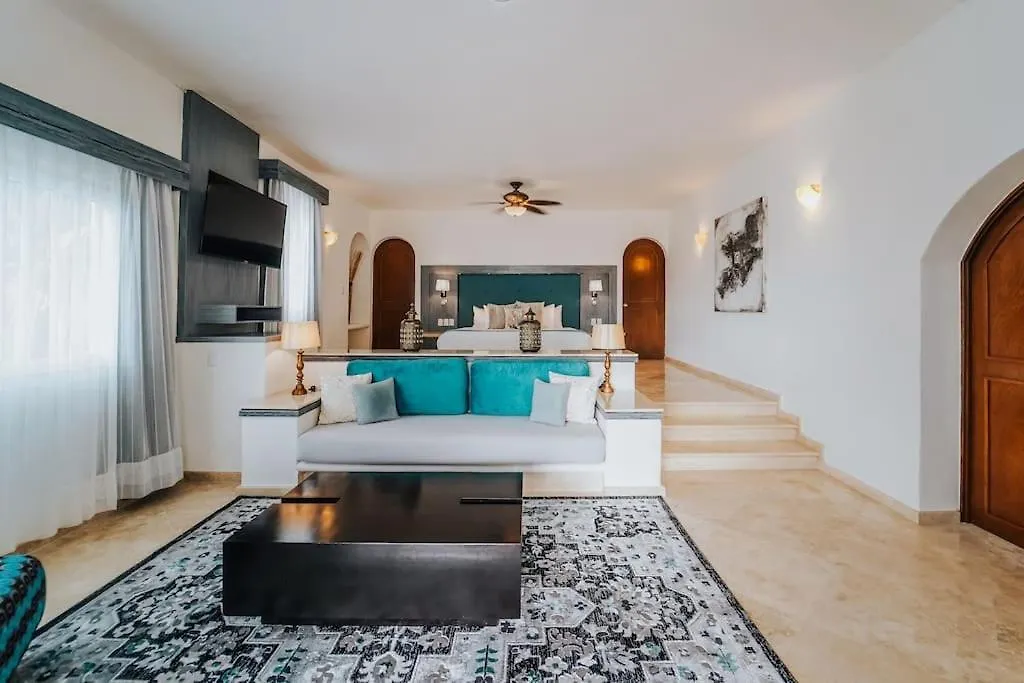 Villa Corona 6 Bedroom Luxury Mansion Puerto Morelos